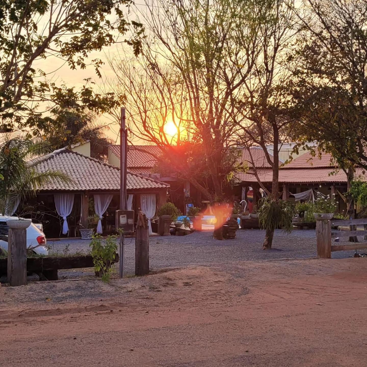 Pousada Cantinho De Casa Nobres Exterior foto